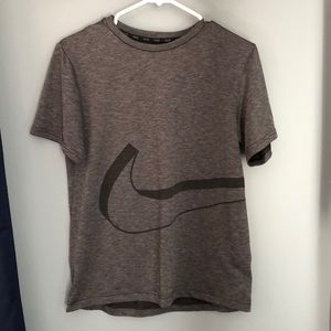 Boys Nike T-shirt